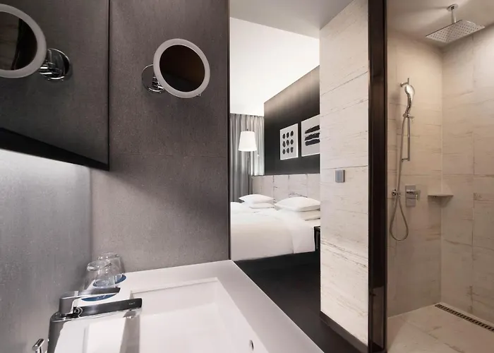 Four Points By Sheraton Gangnam 4*
