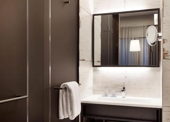 Four Points By Sheraton Gangnam Otel 4*